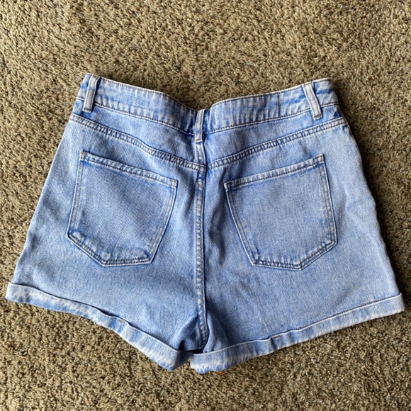 Pacsun Mom Jean Shorts - Picture 3 of 3